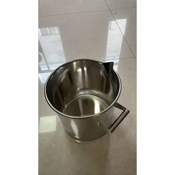 尖嘴桶